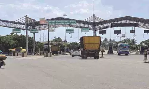 கரூர் மணவாசி, வேலஞ்செட்டியூர் ஆகிய சுங்கச்சாவடிகளில் கட்டண உயர்வு கரூர் மணவாசி, வேலஞ்செட்டியூர் ஆகிய சுங்கச்சாவடிகளில் கட்டண உயர்வு
