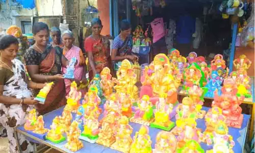 விநாயகர் சிலைகள் விற்பனை
