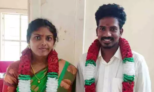 காதல் திருமண ஜோடி போலீசில் தஞ்சம்