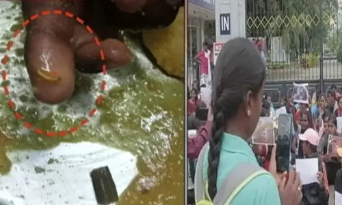 விடுதியில் வழங்கப்பட்ட உணவில் புழு; பாரதியார் பல்கலை. மாணவிகள் போராட்டம்