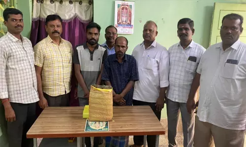 ஆன்லைன் மூலம் கஞ்சா விற்பனை: ஆந்திராவில் இருந்து கடத்தி வந்தது அம்பலம்..! ஆன்லைன் மூலம் கஞ்சா விற்பனை: ஆந்திராவில் இருந்து கடத்தி வந்தது அம்பலம்..!
