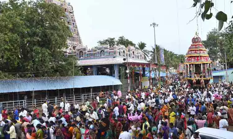 பிள்ளையார்பட்டியில் தேரோட்டம் கோலாகலம் பிள்ளையார்பட்டியில் தேரோட்டம் கோலாகலம்