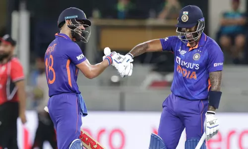 சிக்சர் மழை பொழிந்த சூர்யகுமார்... விராட் கோலி அரைசதம்- இந்திய அணி 192 ரன்கள் குவிப்பு