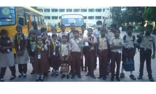 மாணவர்களுக்கு பாராட்டு விழா