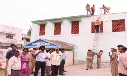 பேரிடர் மேலாண்மை வெள்ள தடுப்பு ஒத்திகை நிகழ்ச்சி பேரிடர் மேலாண்மை வெள்ள தடுப்பு ஒத்திகை நிகழ்ச்சி