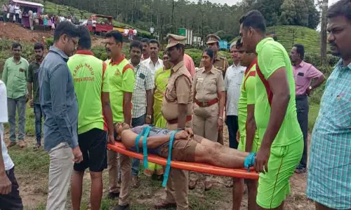 வால்பாறை கூழாங்கல் ஆற்றில் பேரிடர் மேலாண்மை ஒத்திகை