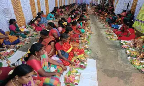 கணபதி கோவிலில் மகாலட்சுமி பூஜை கணபதி கோவிலில் மகாலட்சுமி பூஜை