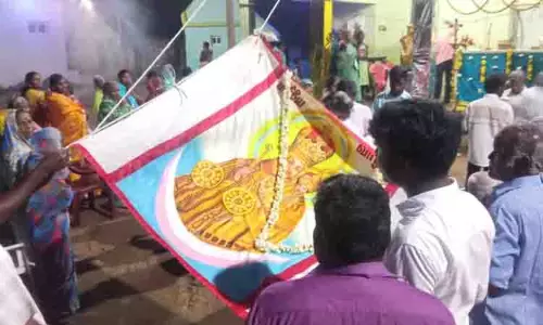 பாளையம் புனித ஆரோக்கிய மாதா ஆண்டு பெருவிழா-கொடியேற்றத்துடன் தொடங்கியது