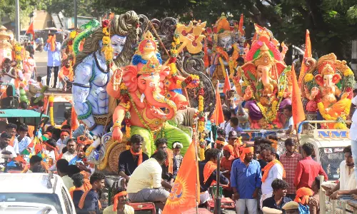 விநாயகர் சிலைகள் கரைப்பு விநாயகர் சிலைகள் கரைப்பு