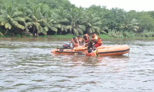 ஆனைமலை ஆற்றில் பேரிடர் மீட்பு ஒத்திகை