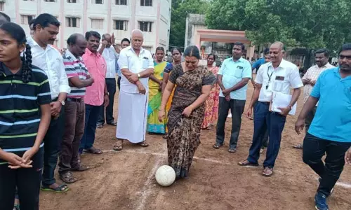 குறுமைய விளையாட்டு போட்டி தொடங்கியது