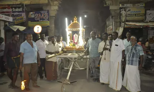 ஆவணி மூல திருவிழா: கருவூர் சித்தருக்கு   சுவாமி ஜோதி மயமாக நாளை காட்சி கொடுக்கிறார்