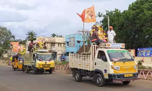 பாவூர்சத்திரத்தில் விநாயகர் சிலைகள் ஊர்வலம்