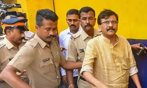 சிவசேனா எம்.பி சஞ்சய் ராவத் நீதிமன்ற காவல் நீட்டிப்பு