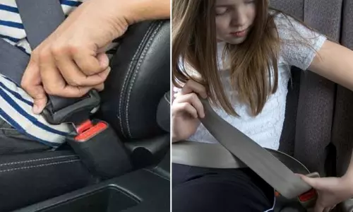 காரில் பின் இருக்கையில் அமர்ந்து பயணிக்கும் போது 10 இல் 7 இந்தியர்கள் சீட் பெல்ட் அணிவதில்லை! காரில் பின் இருக்கையில் அமர்ந்து பயணிக்கும் போது 10 இல் 7 இந்தியர்கள் சீட் பெல்ட் அணிவதில்லை!