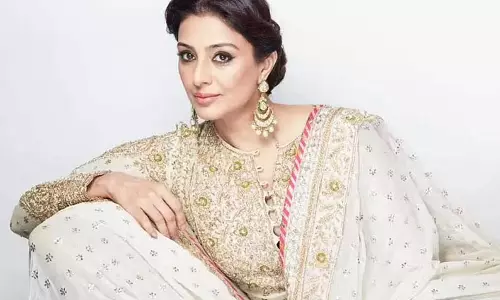 தாயாக வேண்டும் என்றால் திருமணம் செய்ய வேண்டிய அவசியமில்லை - நடிகை தபு தாயாக வேண்டும் என்றால் திருமணம் செய்ய வேண்டிய அவசியமில்லை - நடிகை தபு