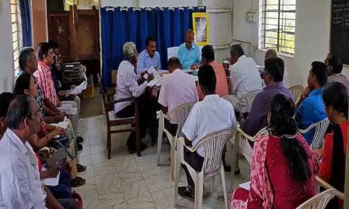 மின்நுகர்வோர் குறை தீர்க்கும் கூட்டம் மின்நுகர்வோர் குறை தீர்க்கும் கூட்டம்