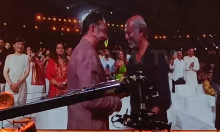 பொன்னியின் செல்வன்-1  இசைவெளியீட்டு விழா மேடையில்... ... பொன்னியின் செல்வன் - இசை மற்றும் டிரைலர் வெளியீட்டு விழா