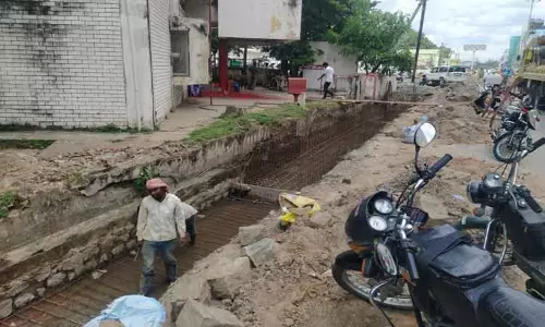 பொள்ளாச்சி நகரில் சாலை விரிவாக்க திட்டத்தில் மாற்றம்