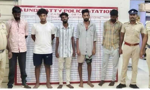 போதை மாத்திரைகள் விற்ற 5 பேர் கைது போதை மாத்திரைகள் விற்ற 5 பேர் கைது