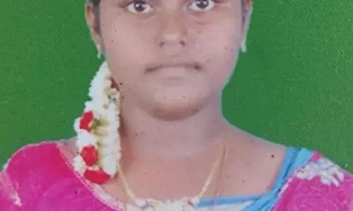 10-ம் வகுப்பு மாணவி தூக்குப்போட்டு தற்கொலை 10-ம் வகுப்பு மாணவி தூக்குப்போட்டு தற்கொலை