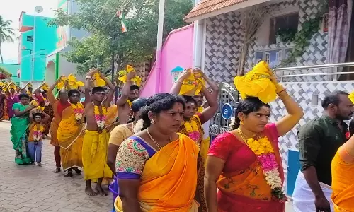 அம்மன் கோவில் பால்குட விழா அம்மன் கோவில் பால்குட விழா