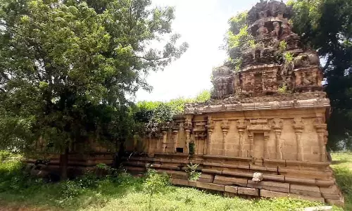 ஆண்டிப்பட்டி அருகே   பெருமாள் கோவிலை சீரமைக்க வேண்டும்:  பக்தர்கள் கோரிக்கை