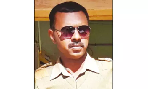 பெண் போலீசுக்கு பாலியல் தொல்லை சப்-இன்ஸ்பெக்டர் கைது பெண் போலீசுக்கு பாலியல் தொல்லை சப்-இன்ஸ்பெக்டர் கைது