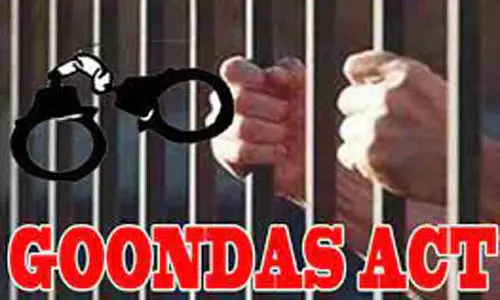 தந்தை- மகன் மீது குண்டர் சட்டம் பாய்ந்தது தந்தை- மகன் மீது குண்டர் சட்டம் பாய்ந்தது