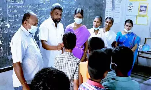 ஆனைமலையில் குடற்புழு நீக்க முகாம்