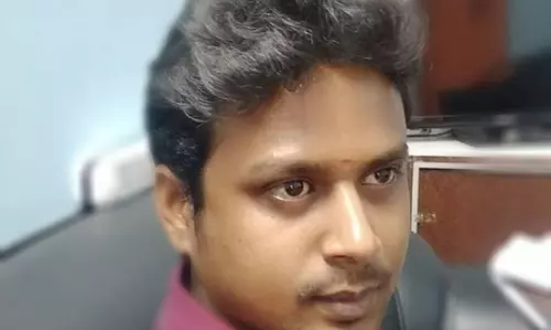 ரூ.4 ஆயிரம் லஞ்சம் வாங்கியதாக எண்ணமங்கலம் கிராம நிர்வாக அலுவலர் கைது ரூ.4 ஆயிரம் லஞ்சம் வாங்கியதாக எண்ணமங்கலம் கிராம நிர்வாக அலுவலர் கைது