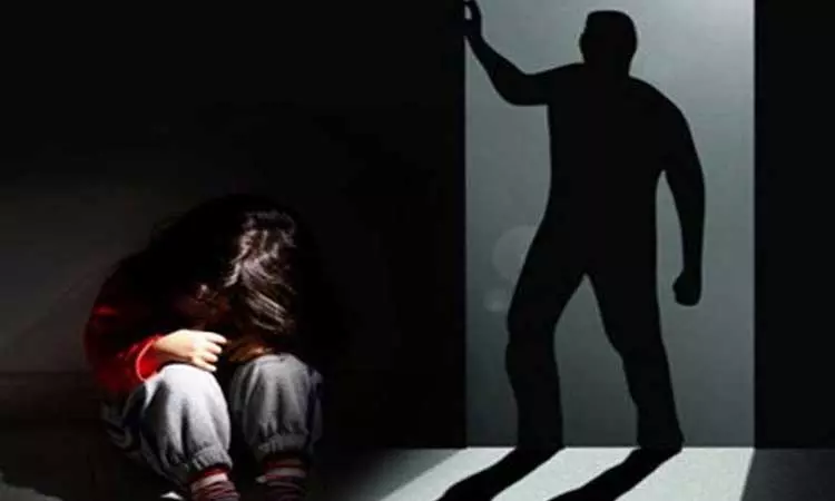 ஈரோடு: சிறுமிக்கு பாலியல் தொந்தரவு - ராணுவ வீரர் போக்சோவில் கைது ஈரோடு: சிறுமிக்கு பாலியல் தொந்தரவு - ராணுவ வீரர் போக்சோவில் கைது