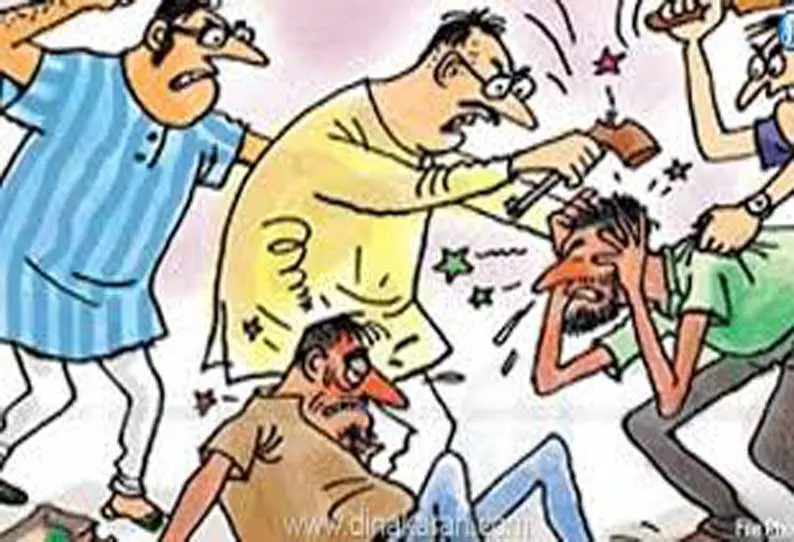 சாத்தான்குளம் அருகே கோஷ்டிமோதலில் 10 பேர் படுகாயம்