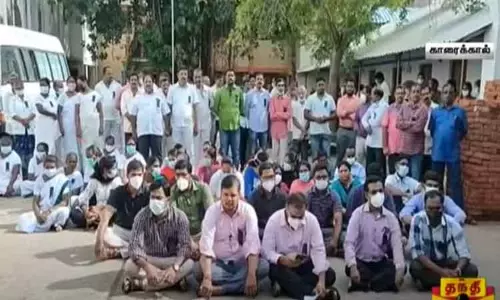 சிறுவன் விஷம் வைத்து கொல்லப்பட்ட சம்பவம்; காரைக்கால் அரசு மருத்துவமனையில் டாக்டர்கள் தர்ணா போராட்டம்