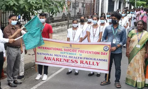 தற்கொலை தடுப்பு விழிப்புணர்வு ஊர்வலம்