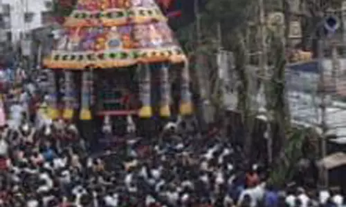 கீரிப்பட்டி கோவில் தேரோட்டம் திடீர் நிறுத்தம்