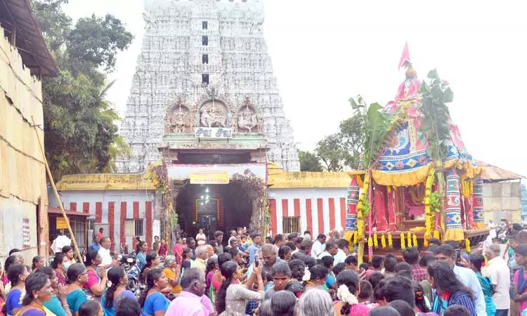 சுசீந்திரம் தாணுமாலய சாமி கோவிலில் ஆவணி திருவிழா தேரோட்டம் சுசீந்திரம் தாணுமாலய சாமி கோவிலில் ஆவணி திருவிழா தேரோட்டம்