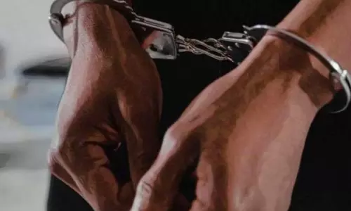 சிறுவனை மிரட்டி தகாத உறவு- வாலிபருக்கு 10 ஆண்டு கடுங்காவல்