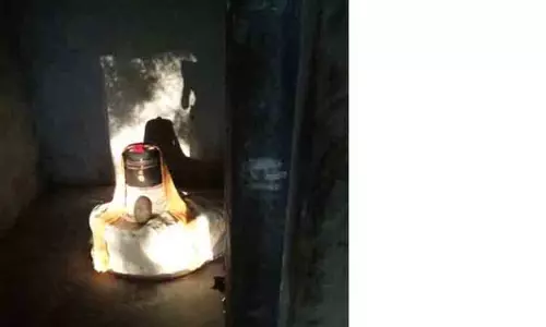லிங்கத்தின் மீது சூரிய ஒளி படும் அபூர்வ காட்சி