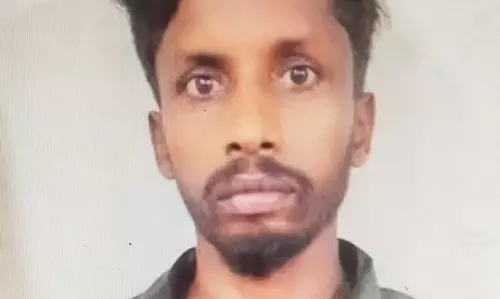 இன்ஸ்டாகிராம் மூலம் பழகி மாணவியை கடத்தி திருமணம் செய்து பாலியல் பலாத்காரம்- போக்சோவில் வாலிபர் கைது இன்ஸ்டாகிராம் மூலம் பழகி மாணவியை கடத்தி திருமணம் செய்து பாலியல் பலாத்காரம்- போக்சோவில் வாலிபர் கைது