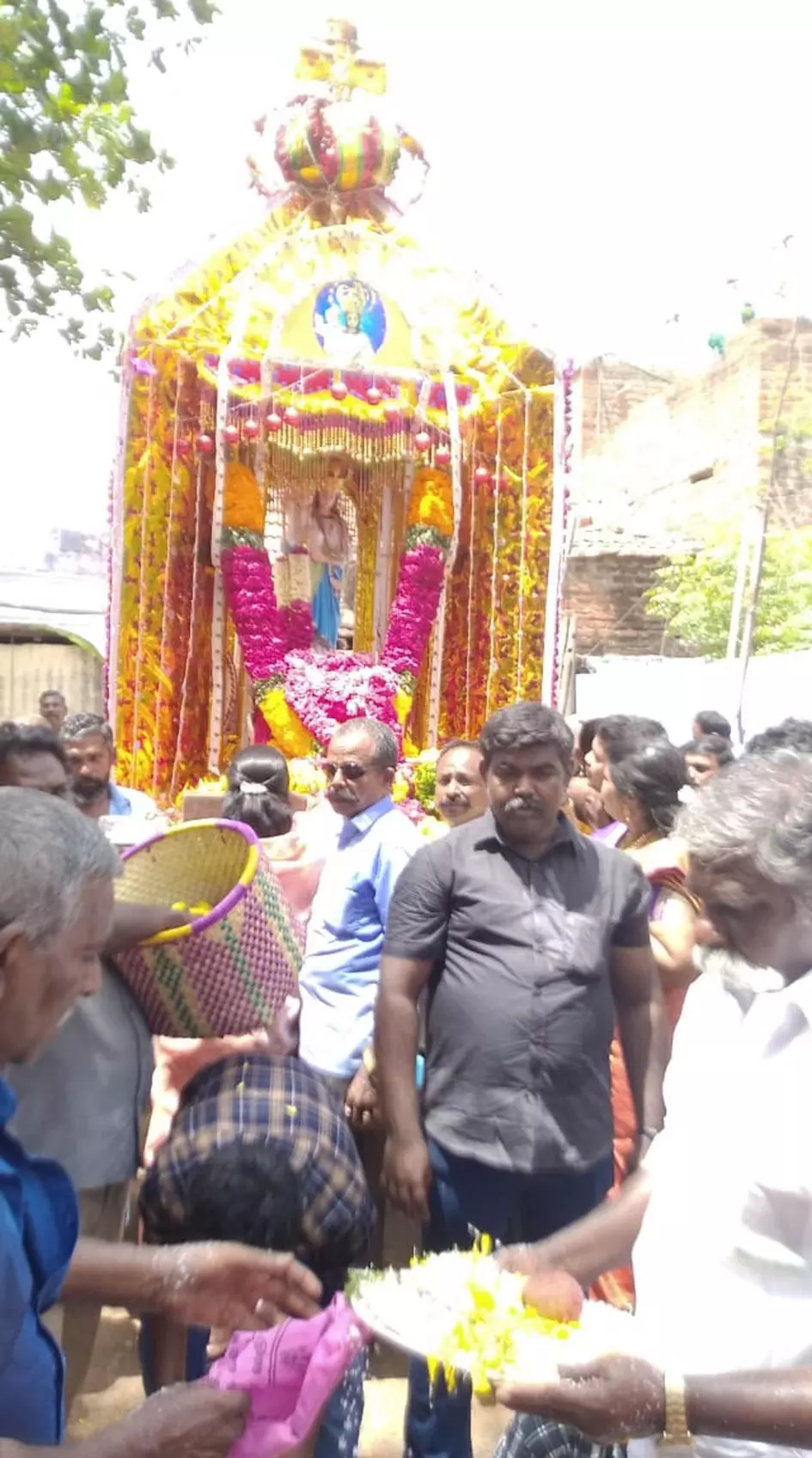 ஆலய தேர் பவனி ஆலய தேர் பவனி