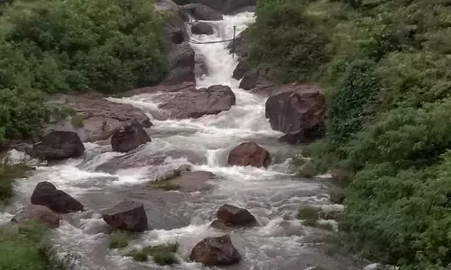 63 நாட்களாக முழு கொள்ளளவில் சோலையாறு அணை