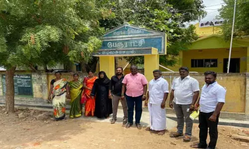 பேரூராட்சி கூட்டத்தில் கவுன்சிலர்கள் வெளிநடப்பு