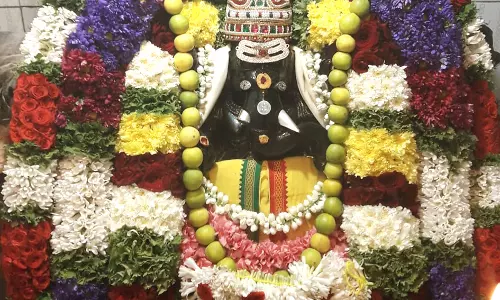 சித்திவிநாயகர் கோவிலில் சிறப்பு பூஜைகள் சித்திவிநாயகர் கோவிலில் சிறப்பு பூஜைகள்