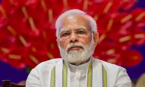 குஜராத்: லிப்ட் அறுந்து விழுந்து 8 பேர் உயிரிழப்பு - பிரதமர் மோடி இரங்கல்