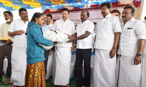 ஓசூர் பகுதியில்  ரூ.1¾ கோடியில் சுகாதார நிலையம், செவிலியர் குடியிருப்புகள்  அமைச்சர் மா.சுப்பிரமணியன் திறந்து வைத்தார்