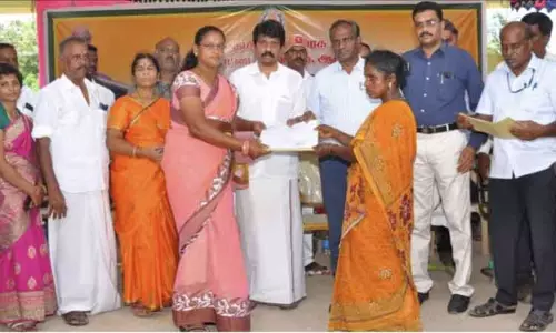 சிறப்பு மனுநீதி நாள் முகாமில் 168 பயனாளிகளுக்கு நலத்திட்ட உதவி