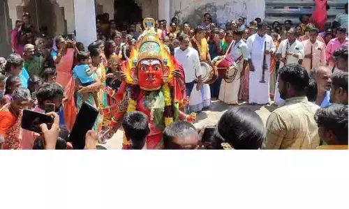 உக்கிர மகா காளியம்மன் கோவிலில் திருநடன திருவிழா உக்கிர மகா காளியம்மன் கோவிலில் திருநடன திருவிழா