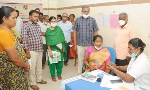 நியாயவிலை கடை விற்பனையாளர்களுக்கு பரிசோதனை நியாயவிலை கடை விற்பனையாளர்களுக்கு பரிசோதனை