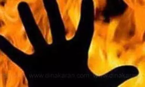 தீக்குளித்து தொழிலாளி தற்கொலை